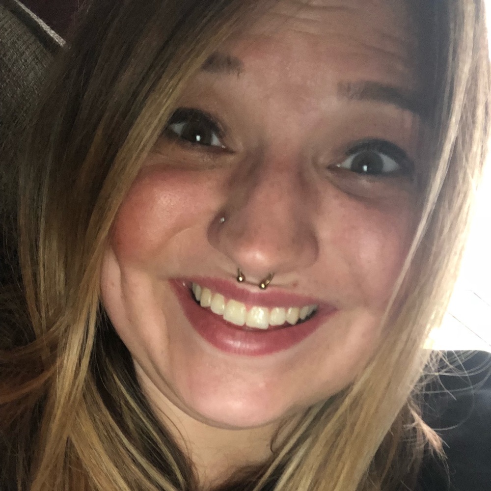 Meet your Posher, Julie